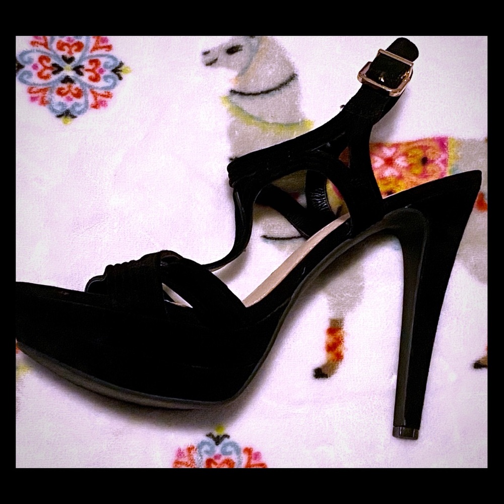 Jessica Simpson Black Platform Heels